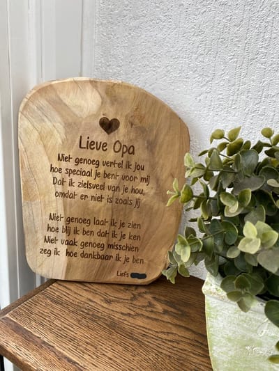 Robuust houten tekstbord - wandbord - hout - Opa Oma Mama Papa Meter Peter - gegraveerd, ieder bord is iets anders van vorm