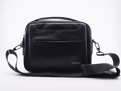 Solido Luxe Zwarte Heren Crossbodytas – Stijlvol en Compact Ontwerp met Verstelbare Schouderband en Meerdere Vakken voor Telefoon, Portemonnee en Essentials
