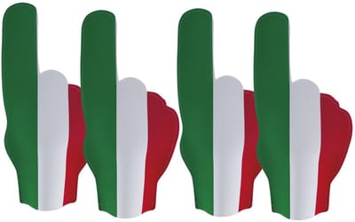 Funny Fashion Supporters feestartikelen - 4x - foam hand - vlag Italie - 50 cm - Landen versiering