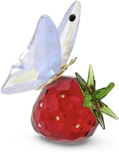 Swarovski beeldje Vlinder met Aardbei 5666846 | Woonaccessoire decoratief figuur | Idyllia collectie meerkleurig kleurrijk kristallen