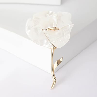 Broche grande fleur en acrylique rose pour femme, design tendance, cadeau pour femme, décoration de vêtements blanc