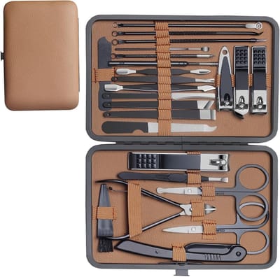 Manicure en Nagelverzorgingsset - Nagelset Roestvrij Staal - Nagelverzorging Thuis - 24 Delige Set - 15.5 x 10 cm - Bruin