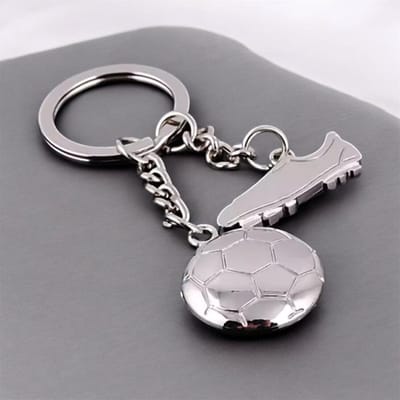 Sleutelhanger Voetbalschoen / Voetbal ( 8.5 x 3 cm )