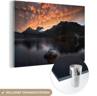 ® Glasschilderij 180x120 cm - Schilderij acrylglas - Cradle Mountain in Tasmanië na zonsondergang - Foto op glas - Muurdecoratie woonkamer - Wanddecoratie slaapkamer - Schilderijen
