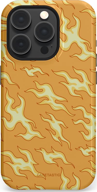 Casetastic Hoesje Geschikt voor Apple iPhone 15 Pro Magsafe - Stijlvolle Beschermende Duo-layer Case - Vlammen van passie