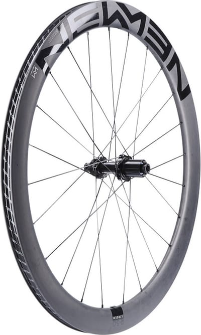 NEWMEN Achterwiel 28” - Racefiets - Road Advanced SL R.50 Streem - Carbon - 12x100 mm steekas - Bandbreedte 25 tot 28 mm - Alleen voor Schijfremmen - Wedstrijdfiets - Renfiets - Zwart