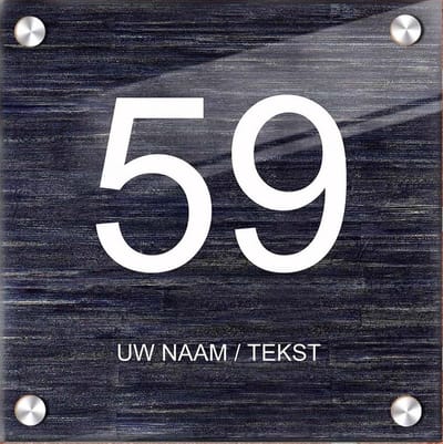 Naambordje voordeur plexiglas 15x15x0,5 cm model 1143 - Huisnummerbordje, naambordjes, naambordje huis, naamplaatjes, huisnummer bord, huisnummer bordje, originele naambordjes voordeur, huisnummerbord met naam, originele huisnummer bord