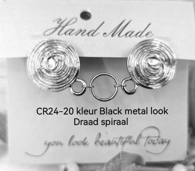 Vestsluiting - clip - draad - spiraal - en - ring in midden - voor - vest - Gehaakt omslagdoek - sjaal - black metal kleur.