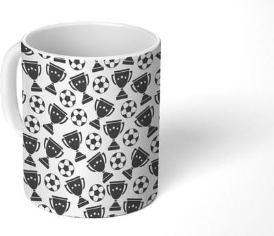 Mok - Koffiemok - Patronen - Voetbal - Beker - Jongens - Kinderen - Kids - Kindje - Mokken - 350 ML - Beker - Koffiemokken - Theemok
