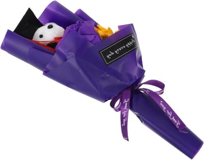 Afstudeerboeket Pluche Beer - Bloemenbeer Decoratie - Feestelijke Decoratie - Uniek Ontwerp - 27.5 cm Breed - Paars