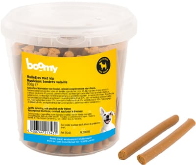 Boomy - Hondensnacks - Zachte hondensnoepjes - Hondenkoekjes in hersluitbare emmer - Rolletjes met kip - 800g