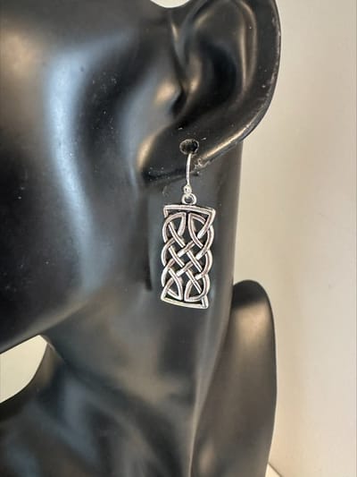 Boho zilverkleurige oorbellen langwerpig open | Make up | Parfum | Moederdag | Verjaardagscadeau| Cadeautje| Valentijnsdag| Kado | sieraden | vaderdag | oorbellen | oorsieraden