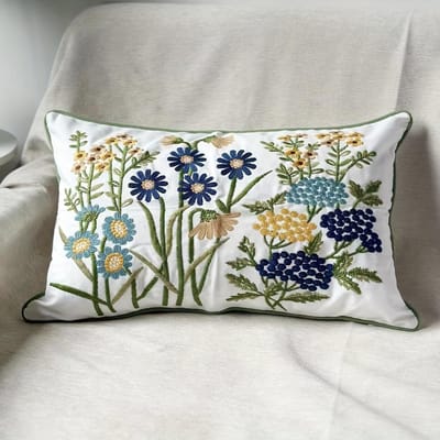 VIKAMA Housse de coussin marguerite multicolore charmante toutes saisons Housse de coussin décorative pour chambre à coucher, canapé Décoration de maison 30x50cm white