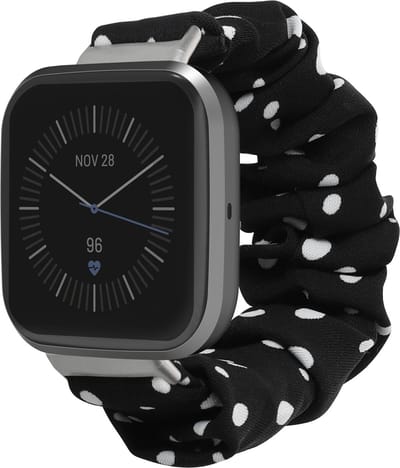 kwmobile elastisch bandje voor smartwatch - geschikt voor Fitbit Versa 4 / Sense 2 / Versa 3 / Sense - Horlogebandje van katoen - In zwart / wit