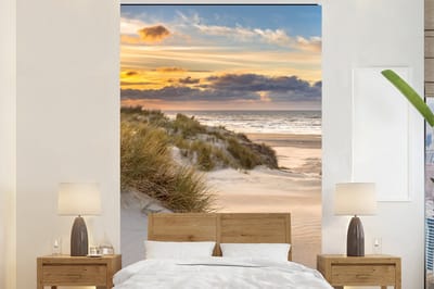 Behang - Fotobehang Strand - Duin - Gras - Zonsondergang - Zee - Breedte 145 cm x hoogte 220 cm