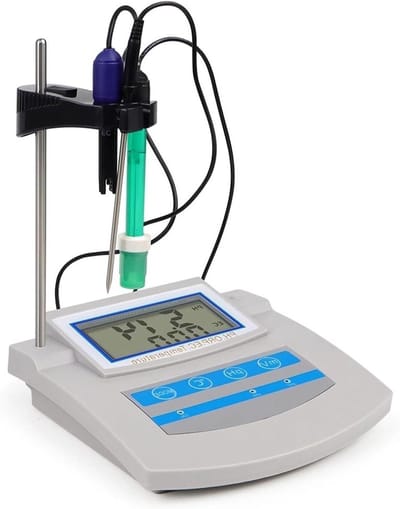 Digitale Bodemmeter - PH Meter Watertester - Plantenverzorging Meten - 6 in 1 Analyse - 0-14 PH - Zwart