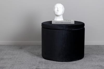 Svea - Blaze poef - velvet - zwart