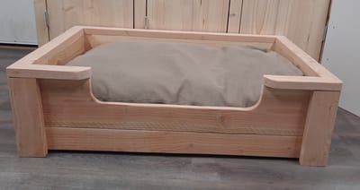 Houten hondenmand Vito van Douglas hout inclusief beige kussen 110x80x30cm