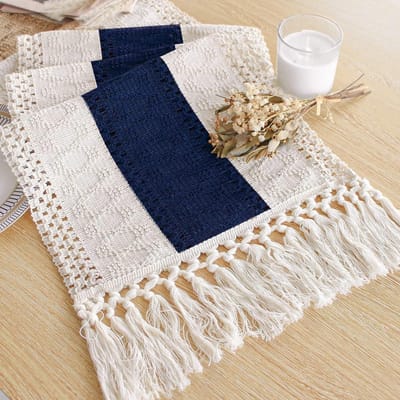Chemin de table bohème rustique en mélange coton et lin avec pompons pour décoration de cuisine, salle à manger, table basse 30x140cm