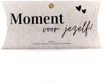 The Big Gifts - giftbox relax -badzout, bodyscrub en badballen - moment voor jezelf - cadeautip moederdag