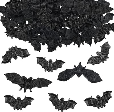 Grote Halloween Vleermuis Decoratie 4-6 cm - 50 Stuks Zwarte Vleermuizen voor Binnen en Buiten, Griezelige Versiering voor Feestjes en Evenementen