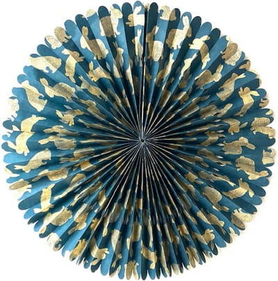 Luna-Leena duurzame eco-papier rosette met gouden konijnen print - blauw - 55øcm - opvouwbaar - handgemaakt in Nepal - gold rabbits - party - muurhanger - kerstcadeau - paasversiering - Easter decoration - pasen - papieren waaier