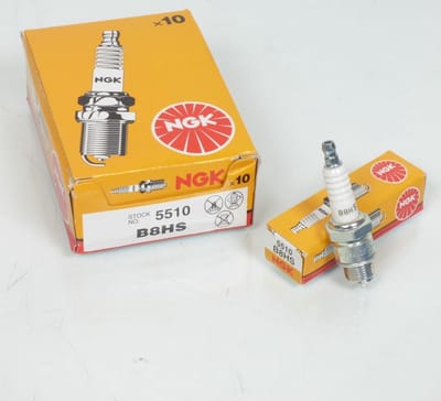 Bougie d'allumage NGK pour Moto Yamaha 125 RD 1973 à 1975 B8HS Neuf