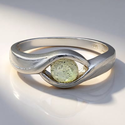 Cavill - Zilveren Ring met Spectroliet 0 39 ct - 925 Sterling Zilver - Ronde Geslepen Edelsteen 5 mm - Elegante Damesring Maat 17