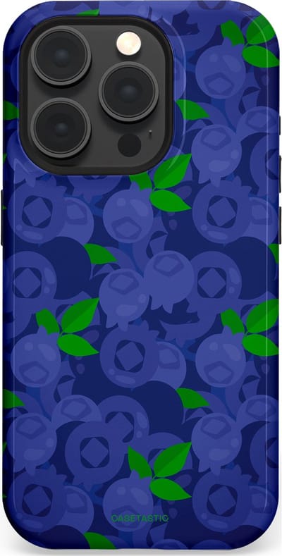 Casetastic hoesje geschikt voor Apple iPhone 15 Pro - MagSafe - Dubbellaagse bescherming - Berrytastic Blauwe Blueberry Bessen - Fashion Case - Donkerblauw Groen