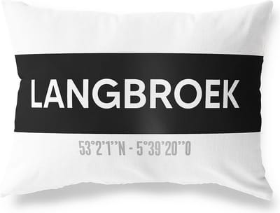 Tuinkussen LANGBROEK - UTRECHT met coördinaten - Buitenkussen - Bootkussen - Weerbestendig - Jouw Plaats - Studio216 - Modern - Zwart-Wit - 50x30cm