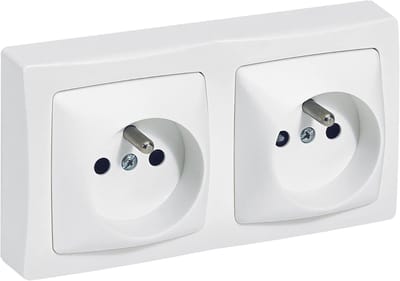 Dubbel wandstopcontact 16 A met aarde - Horizontale of verticale installatie - 2P+T stopcontact met opbouwframe - Wit