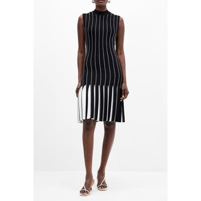 French Connection Mari Slvlss Pleated Dress Blackout Winter Whit Maat: S | Midi Jurken Outlet | Dames | Zwart