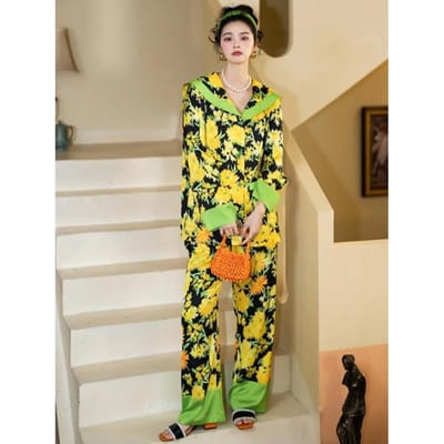 Bloemenpyjama met lange mouwen voor dames, lente en herfst, hoogwaardig ijszijde, afslankend, marineblauw kraagpak, anti-aging XL beige