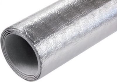 Radiatorfolie voor tegen de muur dus 3 mm dik - 50 cm breed - 5 mtr lang - Isolatiefolie - vochtwerend en gasbesparend - gemakkelijke en snelle bevestiging