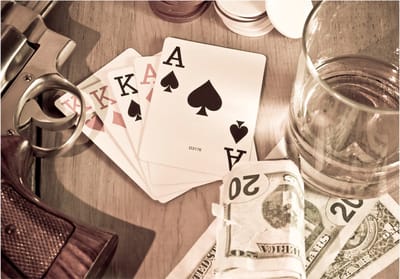 Fotobehangkoning - Behang - Vliesbehang - Fotobehang Casino Speelkaarten - 400 x 280 cm