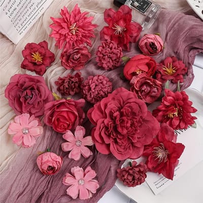 21 Zijde Kunstbloemen Assortiment Kit voor DIY Knutselen, Madeliefjes Gemengde Variëteiten, Perfect voor Valentijnsdag Decoraties en Arrangementen rood