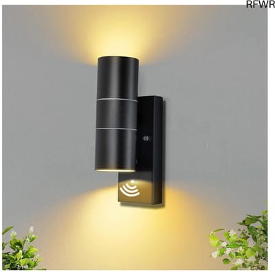 RFWR® LED Wandlamp met Schemeringssensor en Lichtsensor - IP44 Buitenverlichting - Inclusief 2 GU10 5W Warmwitte Lampen