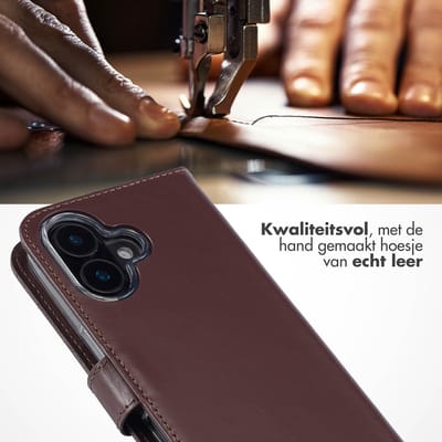 Selencia Hoesje - Geschikt voor Apple iPhone 16 - Echt Lederen Bookcase - Bruin