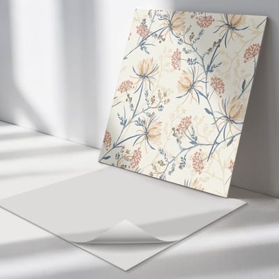 Wallfluent Vinyl Tegels - Achtergrond met Bloemenpatroon Wand PVC Tegels - 30 cm x 30 cm - Romig Vinyl Tegels - 9 stuks - Vierkant PVC Tegels - Bloemen en Planten Plaktegels - Vinyl Tegels Zelfklevend - Plaktegels Keuken en Badkamer
