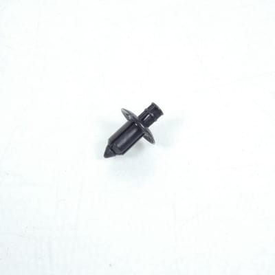 body clips 7,6mm voor scooter suzuki 250 burgman 2001-03 09409-08308-5es