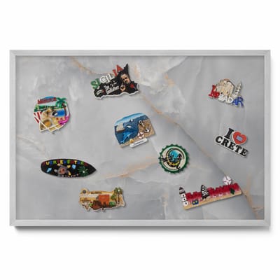 Tulup Magneetbord met Zilveren Frame - Grijs Magneetbord met Ontwerpen - 60 cm x 40 cm - Elegant decoratief marmer - Magnetisch Bord Muurbevestiging - Memobord voor Keuken - Magnetisch Wandbord