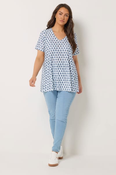 Yours Blauwe Top Met Bloemenprint En Broderie Anglaise Size 42