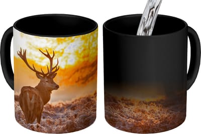 Magische Mok - Foto op Warmte Mokken - Koffiemok - Hert - Dieren - Zonsondergang - Winter - Heide - Natuur - Magic Mok - Beker - 350 ML - Theemok
