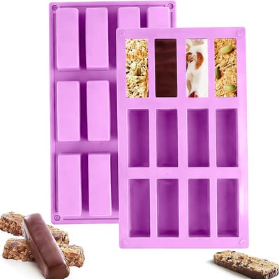 Siliconen Bakvorm Vierkant met 12 Compartimenten - 2 Stuks - 29,5 x 17,3 x 3 cm - Geschikt voor Koekjes Brownies Muffins Eiertaartjes Cheesecakes Energierepen en Handgemaakte Zeep - Herbruikbaar en Makkelijk Schoon te Maken