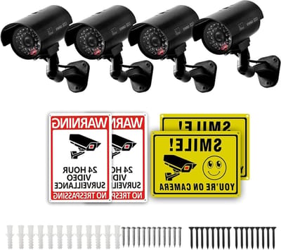Nep Beveiligingscamera Set - Dummy Camera's - Diefstal Afschrikken - Realistisch Knipperlicht - 4 Stuks - Zwart