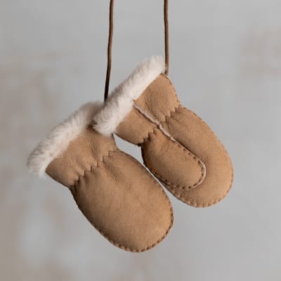 Van Buren Wollen baby & kinder wantjes - 100% schapenvacht - Wantjes van lamsvacht - Camel | S - 1-2 jaar