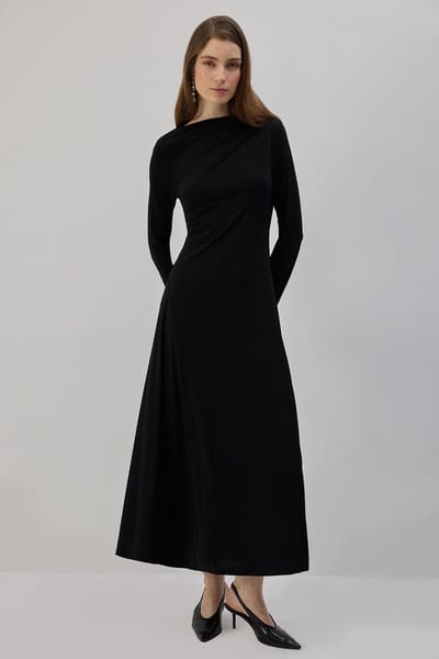 Touché Privé - Gebreide maxi-jurk met watervalhals - Zwart - Dames