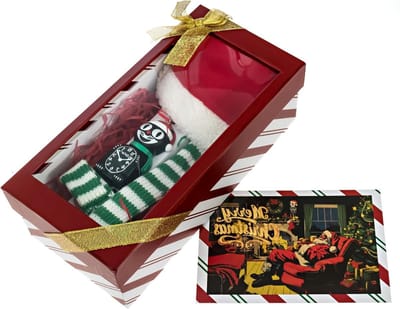 Cadeaupakket Klok Accessoires - Feestdagen Decoratie Set - Kerstversiering Aanbrengen - Inclusief Kerstmuts en Sjaal