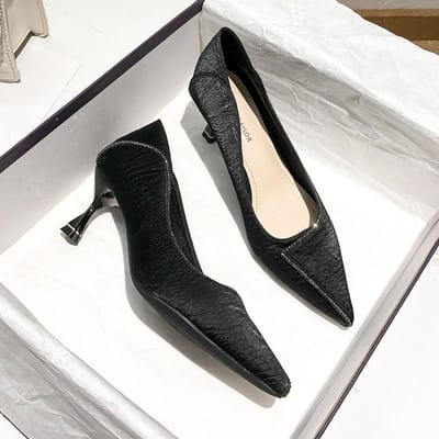 Puntschoen Hoge Hakken Schoenen met Lage Instap Dames Stiletto Nieuw Temperament Dames Banketschoenen 39 zwart