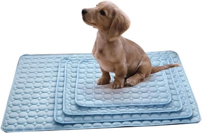 Huisdiermatten - 4 stuks - Koelmatten voor huisdieren in de zomer - 4 maten - Ademende, zelfkoelende huisdiermatten - Geschikt voor honden en katten - Koele rustplek binnenshuis - Blauw